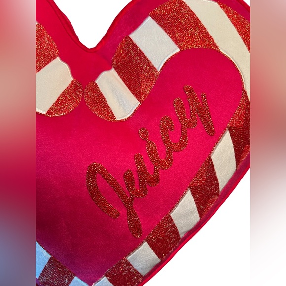 Juicy Couture Los Angeles NWT Stunning Plush Pink Candy Cane Juicy Heart Pillow - Picture 4 of 8